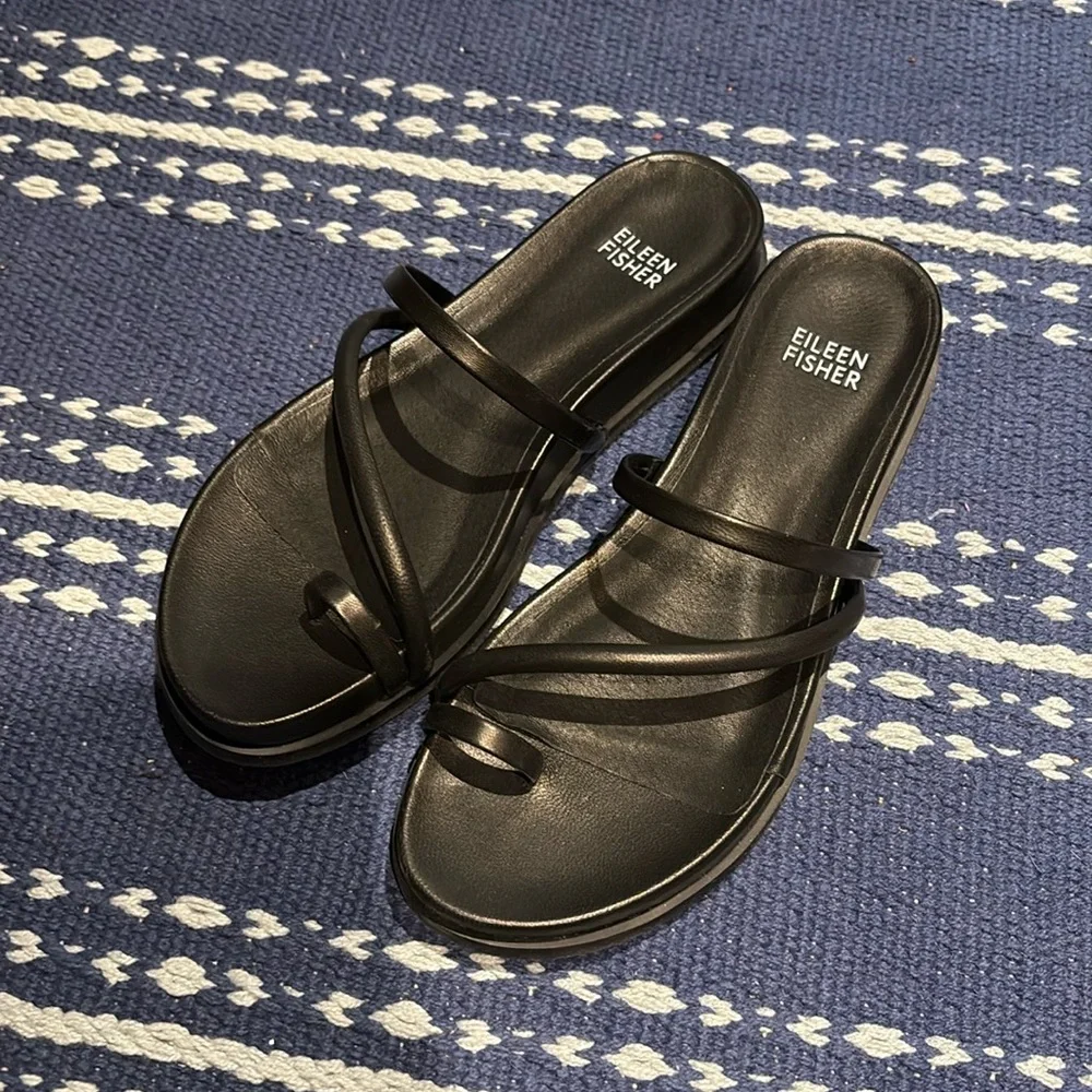 Eileen Fisher black leather Dorado sandals - Picture 2 of 5